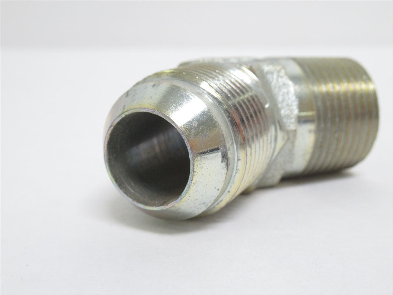 Eaton 2023-12-12S; Hyd Adaptor 45Deg Elbow 3/4 JIC x 3/4 NPT