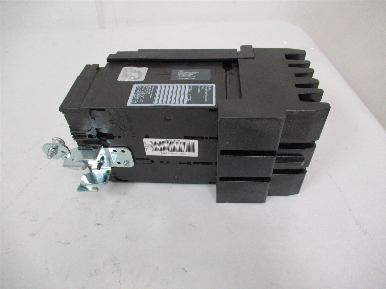 Square D HGA36030; Circuit Breaker 30A 3-Pole 600/690VAC
