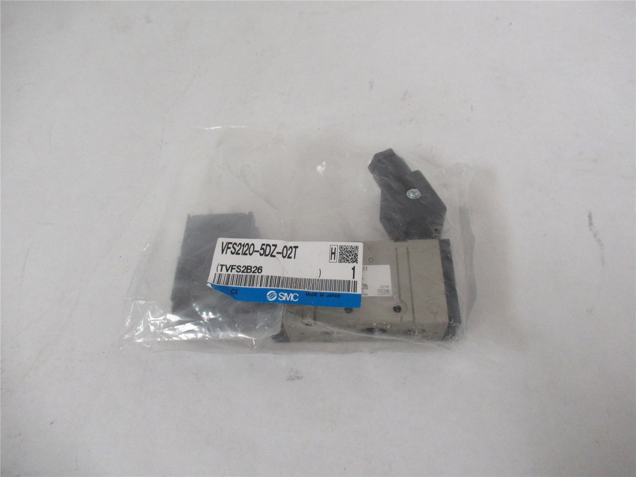 SMC VFS2120-5DZ-02T; Pneumatic  Valve24VDC 1/4" Port Size