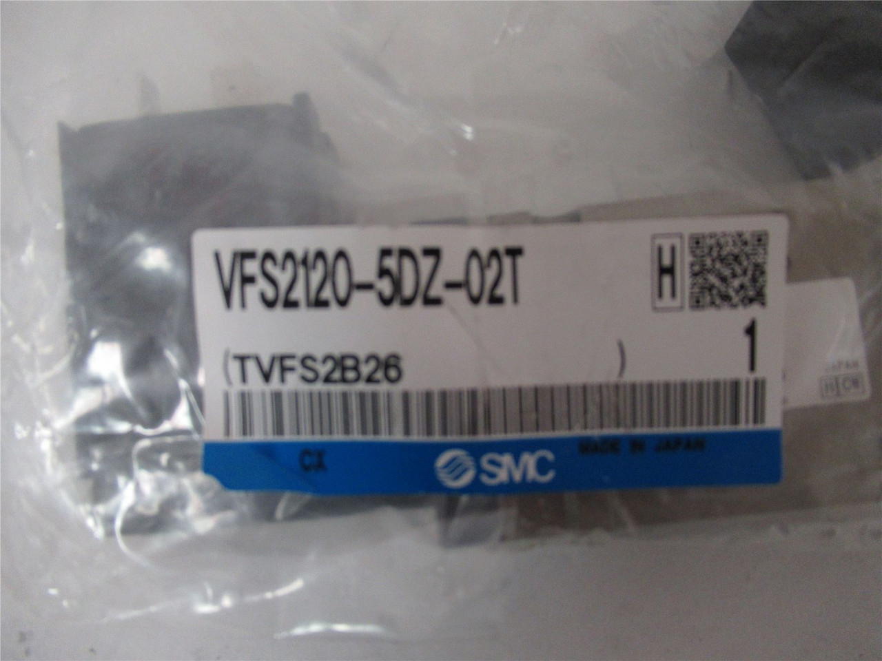 SMC VFS2120-5DZ-02T; Pneumatic  Valve24VDC 1/4" Port Size