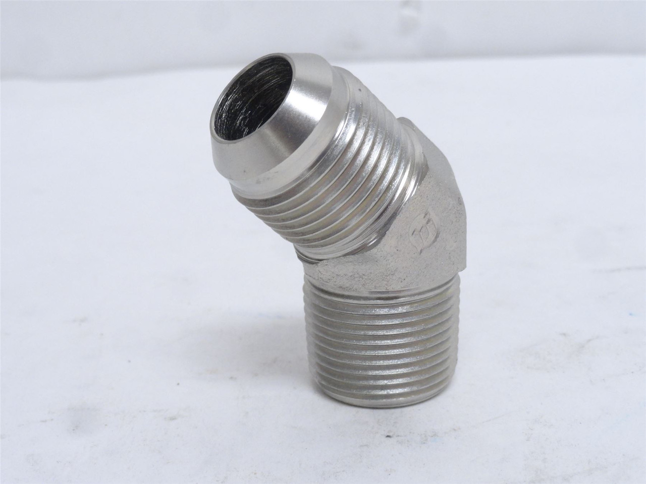 Brennan 2503-12-12-FG; Elbow; 45Deg; 3/4 NPT x 3/4 JIC