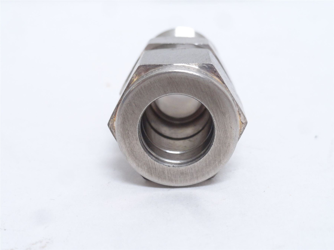 Brennan N2404-08-08-SS; Straight Adapter SS 1/2" Tube; 1/2NPT