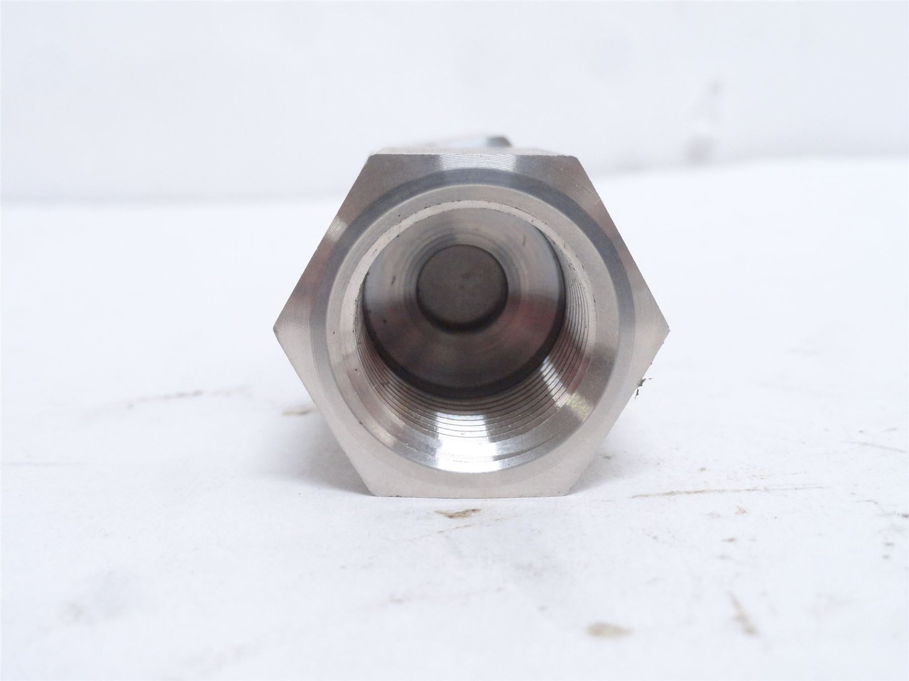 Swagelok SS-CHF8-50; Poppet Check Valve; SS-316 1/2NPT