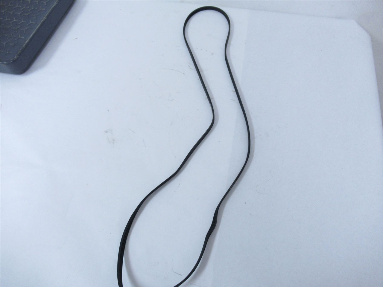 Gates 610J; Belt 6Ribs 61"Outside Lg 0.552" Top Wd 5/32"Thick