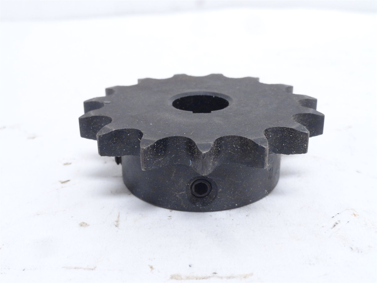 Martin 40BS15-5/8; Sprocket # 40; 15 Teeth; 5/8"ID