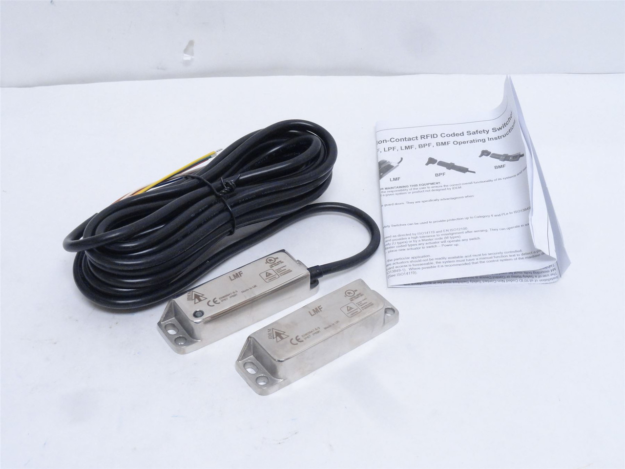 IDEM LMF-U-406002; Safety Interlock RFID Switch; 2-NC; 1-NO