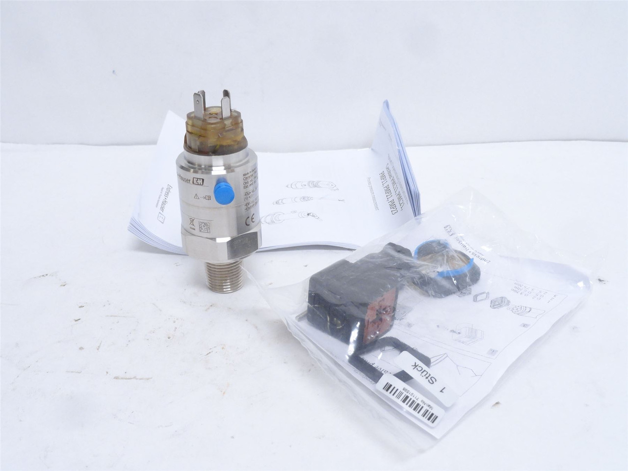 Endress+Hauser PMC21-1PN4/0; Cerabar Pressure Sensor 10-30VDC