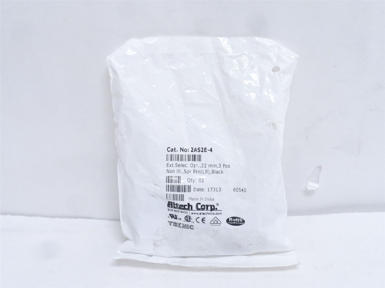 Altech 2AS2E-4; Spring Return Switch 3Pos; Non-Illuminated