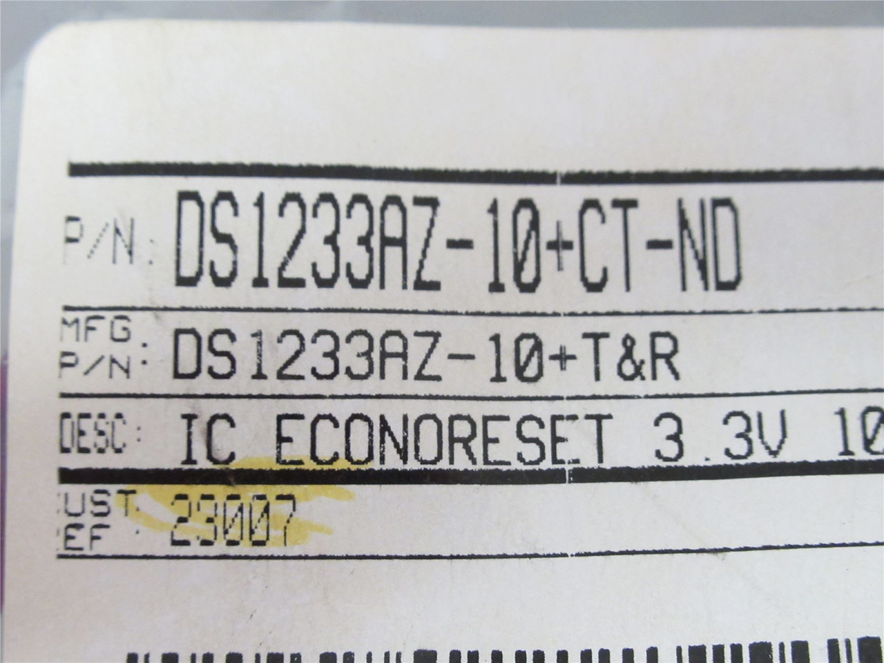Maxim DS1233AZ-10+T&R; Lot-27 Supervisor IC; 1-Channel
