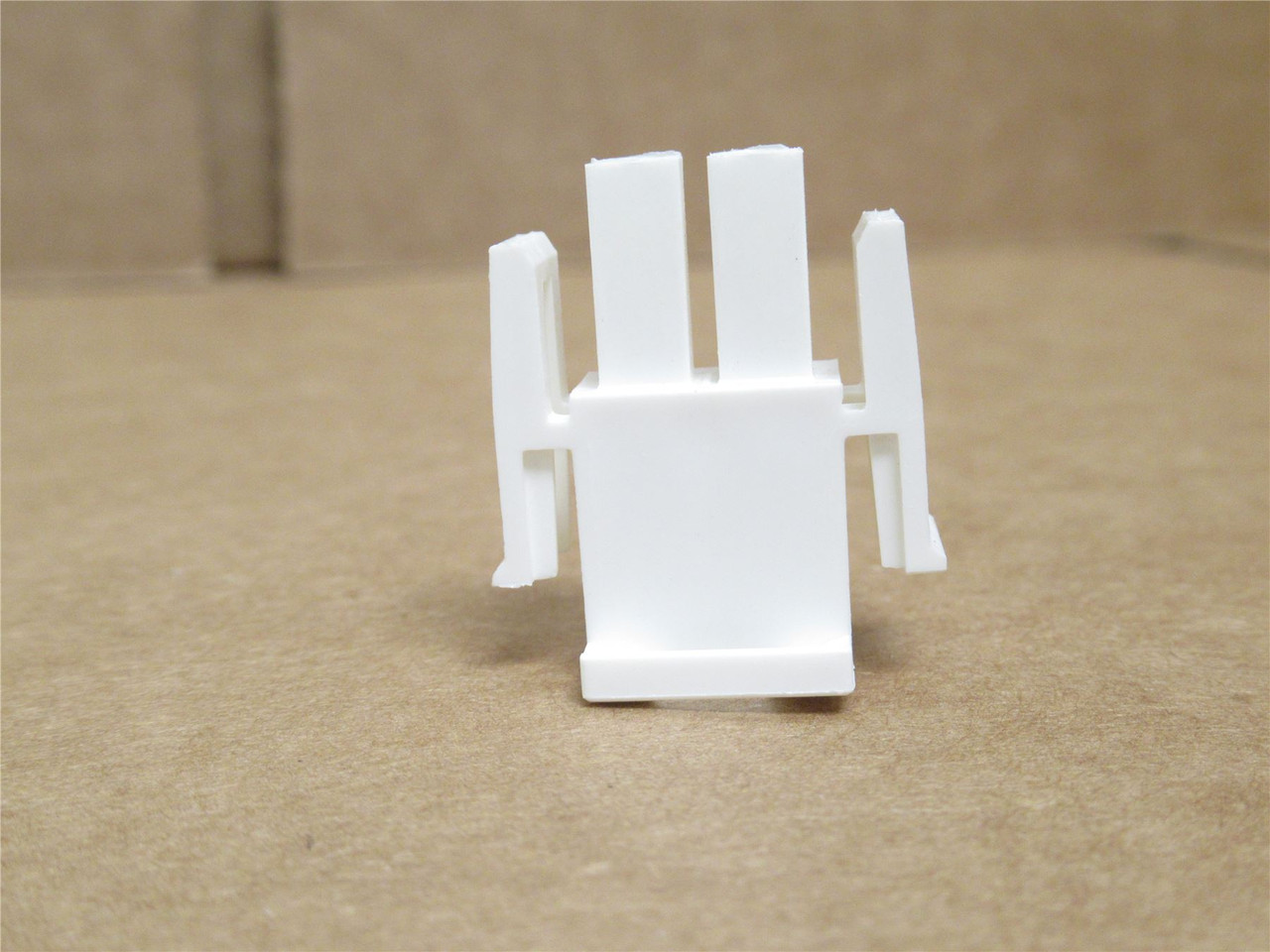 AMP 350777-1; Lot-20 Nylon Connector; 2Pos; 1-Row; 600VAC