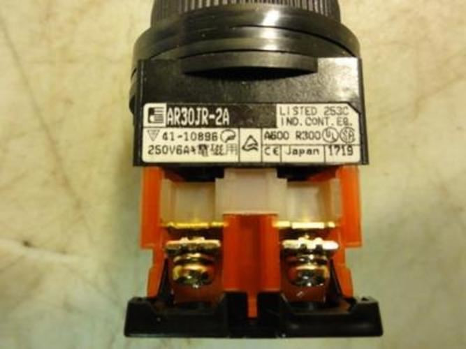 Fuji Electric AR30JR-2A; Selector Switch 6A 250V