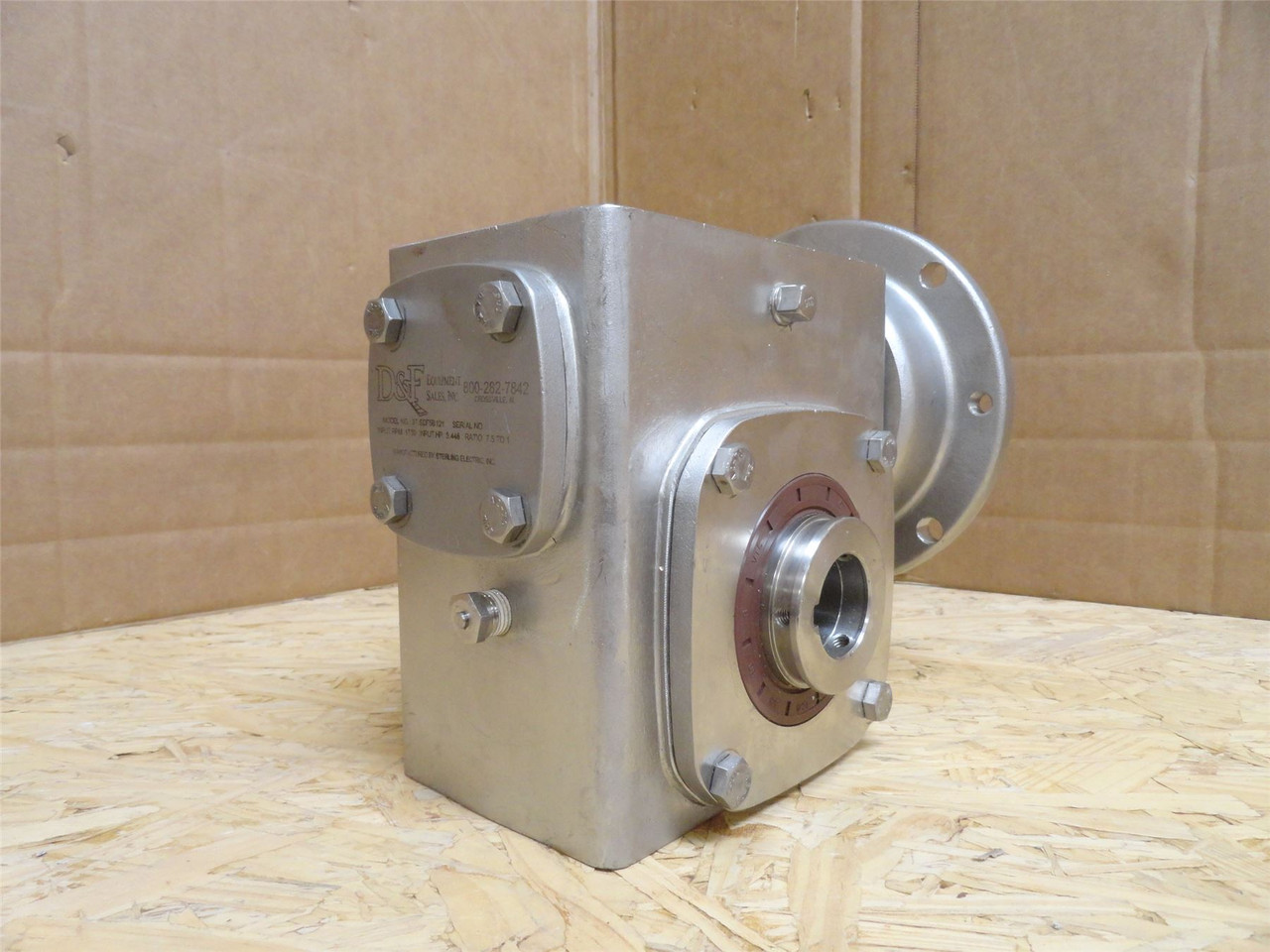 D&F 37.SDF5B121; Gear Reducer; 7-1/2:1 Ratio; SS Case