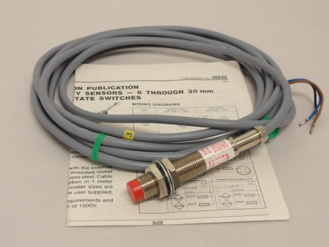 Cutler-Hammer E57MAL12T110E; Proximity Sensor 10-30VDC 2m Cable