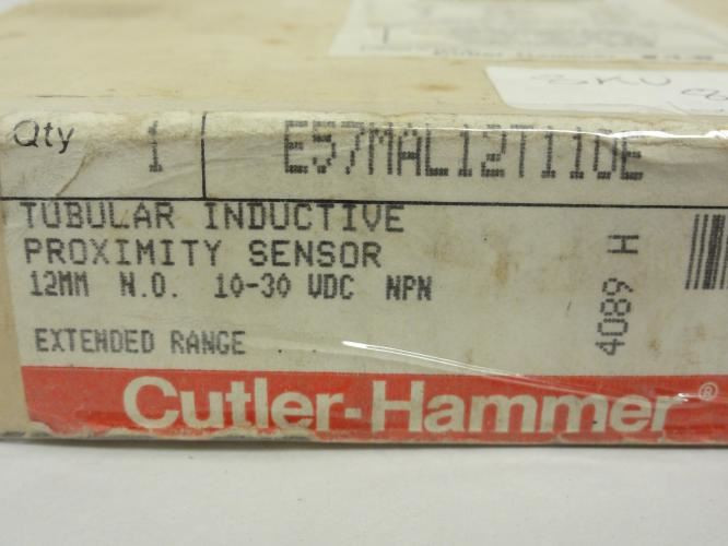Cutler-Hammer E57MAL12T110E; Proximity Sensor 10-30VDC 2m Cable