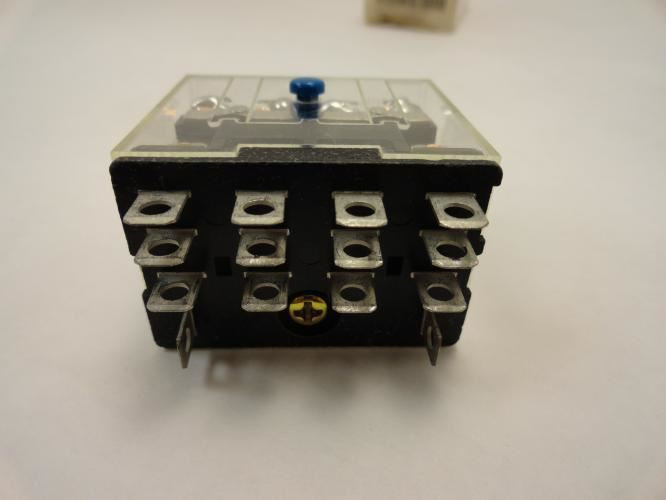 Cutler-Hammer D7PR43T1; Relay 4PDT Coil: 24VDC