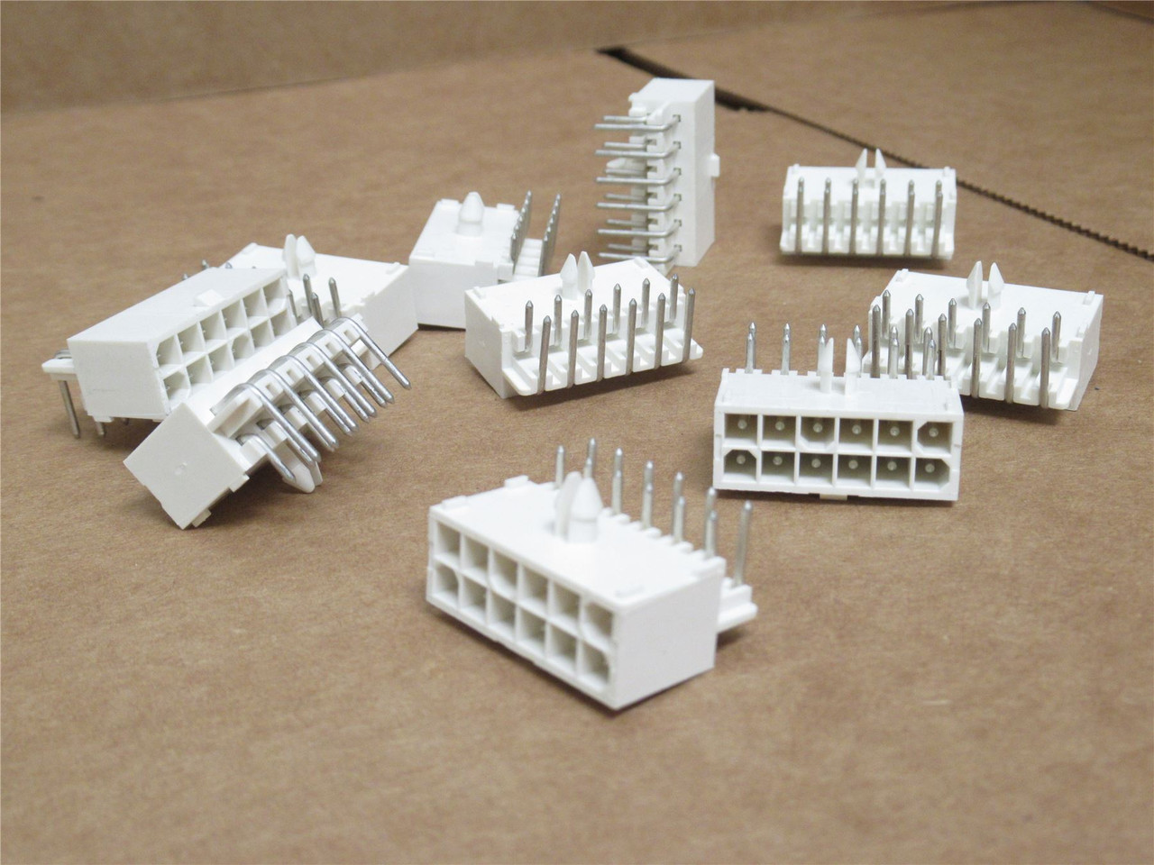 AMP 1-770972-1; Lot-10 Pin/Socket Connector 12Pos 2-Row; 600V