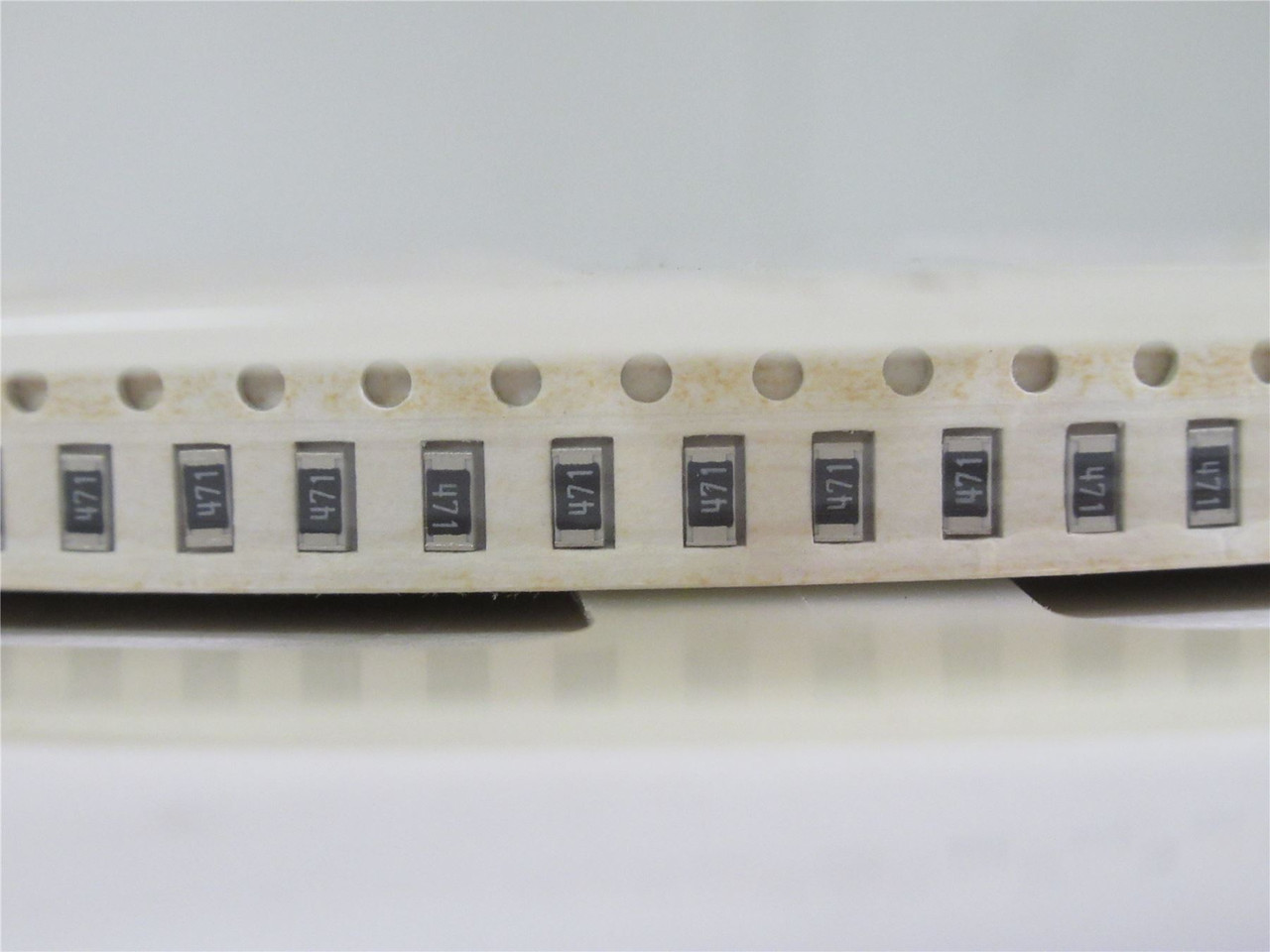 Venkel CR1206-8W-471JT; Lot-3700 Resistor Chip; 470R; +-5%