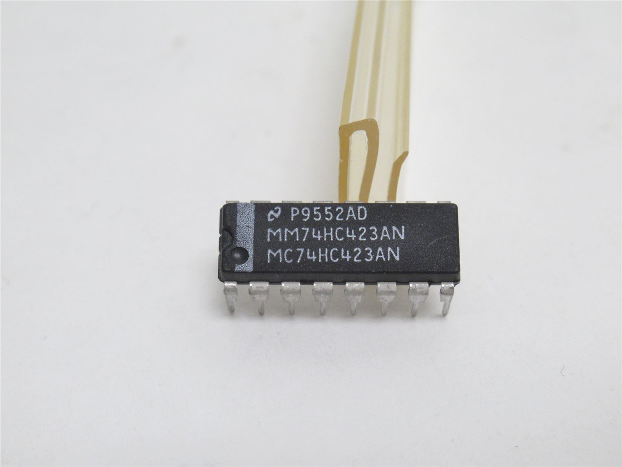 Onsemi MM74HC423AN; Lot-5; Monostable Multivibrators 5.2mA