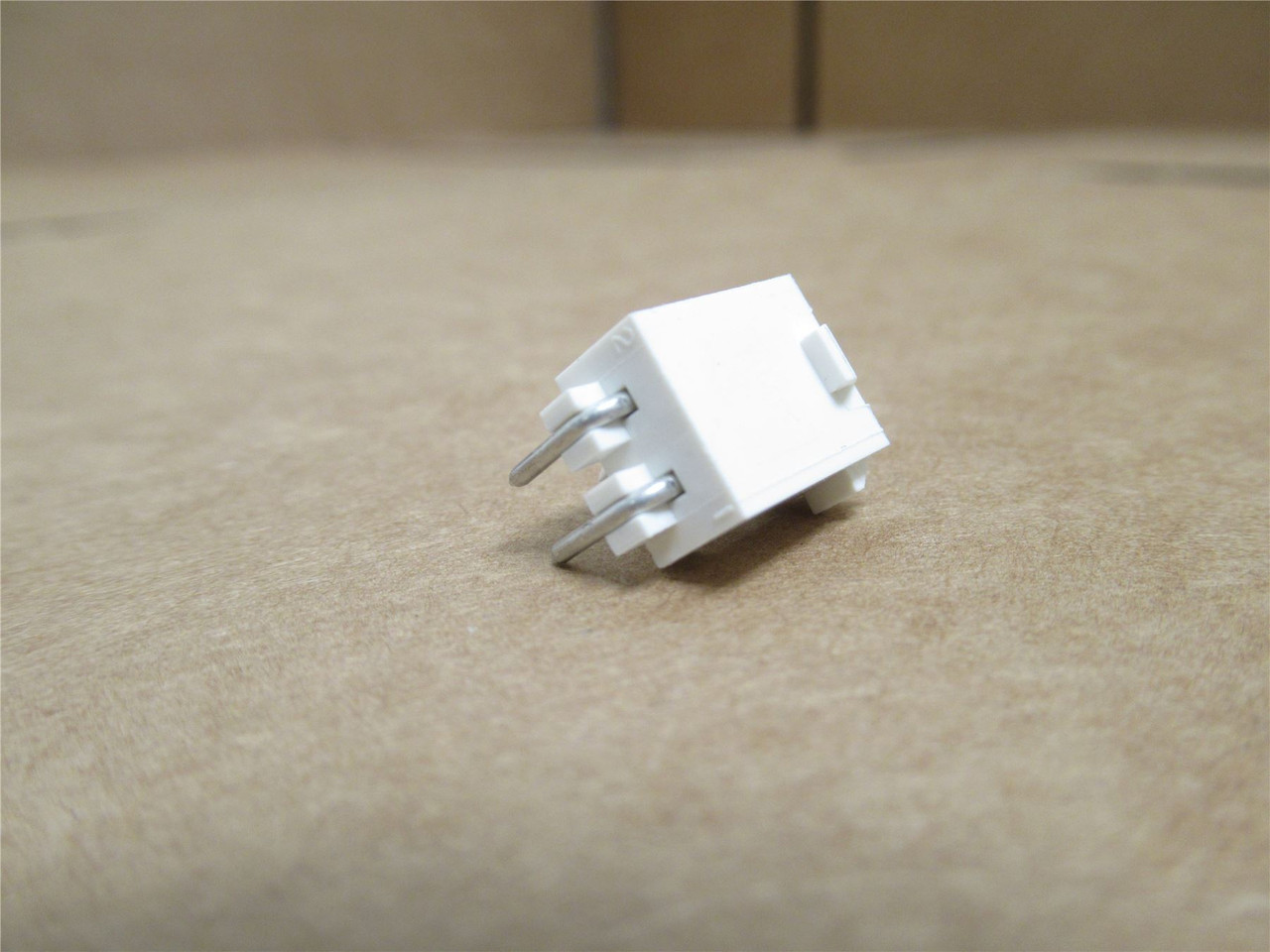 AMP 1-770966-0; Lot-10; Coonectors; RA; 2Pos; 1-Row; 600VAC