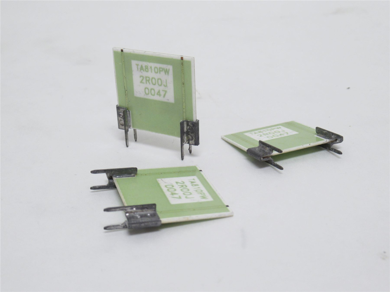 Ohmite TA810PW2R00J; Lot-3; Thick Film Resistors; 10W; 2 Ohm