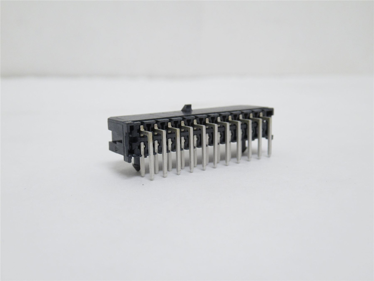 Molex 43045-2201; Lot-3 Shrouded Headers; 90Deg; 22-Pin
