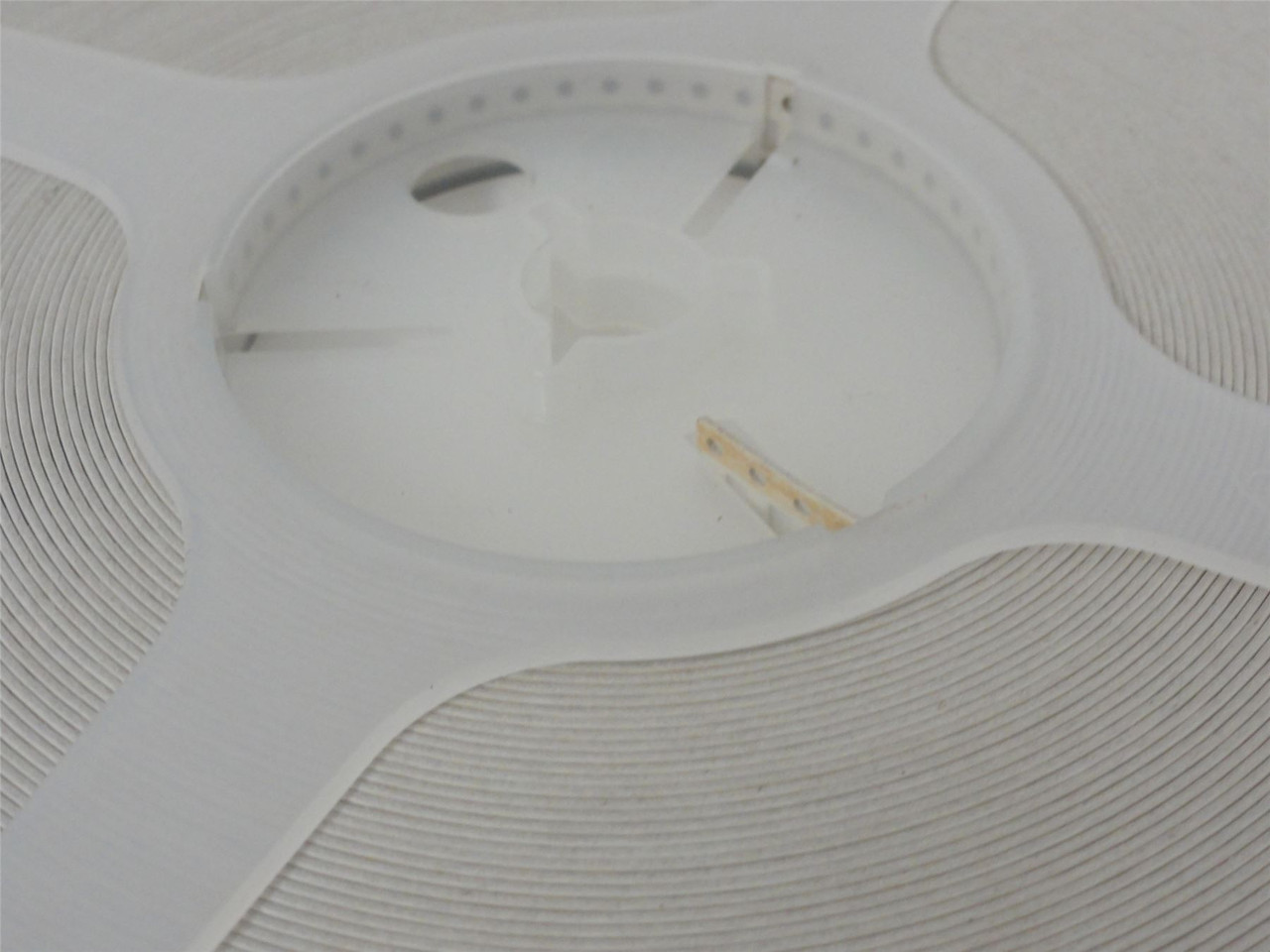 Panasonic ERJ8GEY0R00V; Lot-4000 Chip Resistors; 0 Ohms