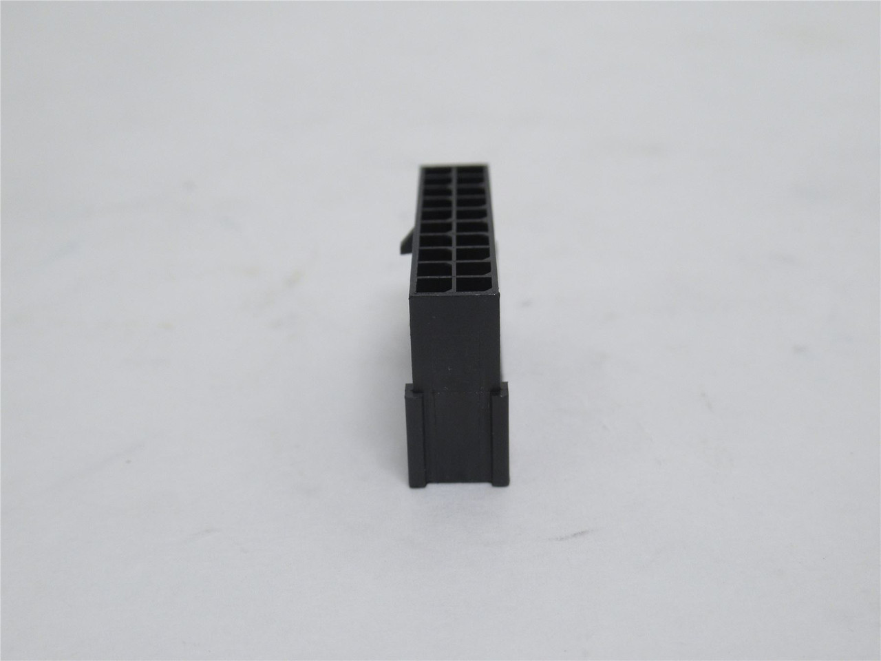 AMP 430202001; Lot-20 Connector Plugs; 20Pos; 3mm; Dual Row