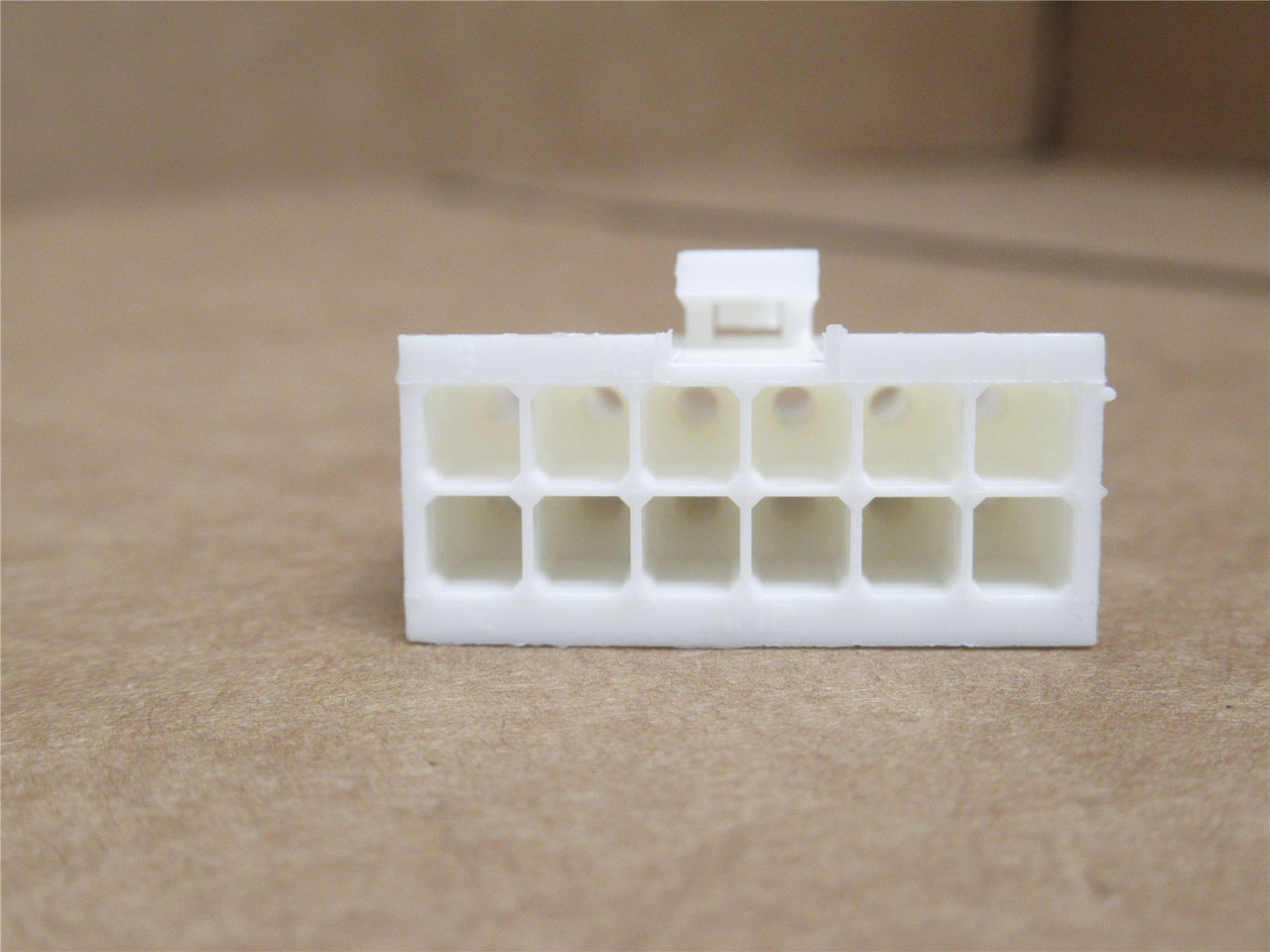 AMP 770581-1; Lot-10 Socket Connectors; 12Pos; 2-Row; 600VAC