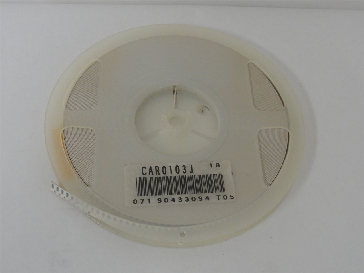 MFG-UNKN CAR0103J; Lot-3000 Chip Resistors