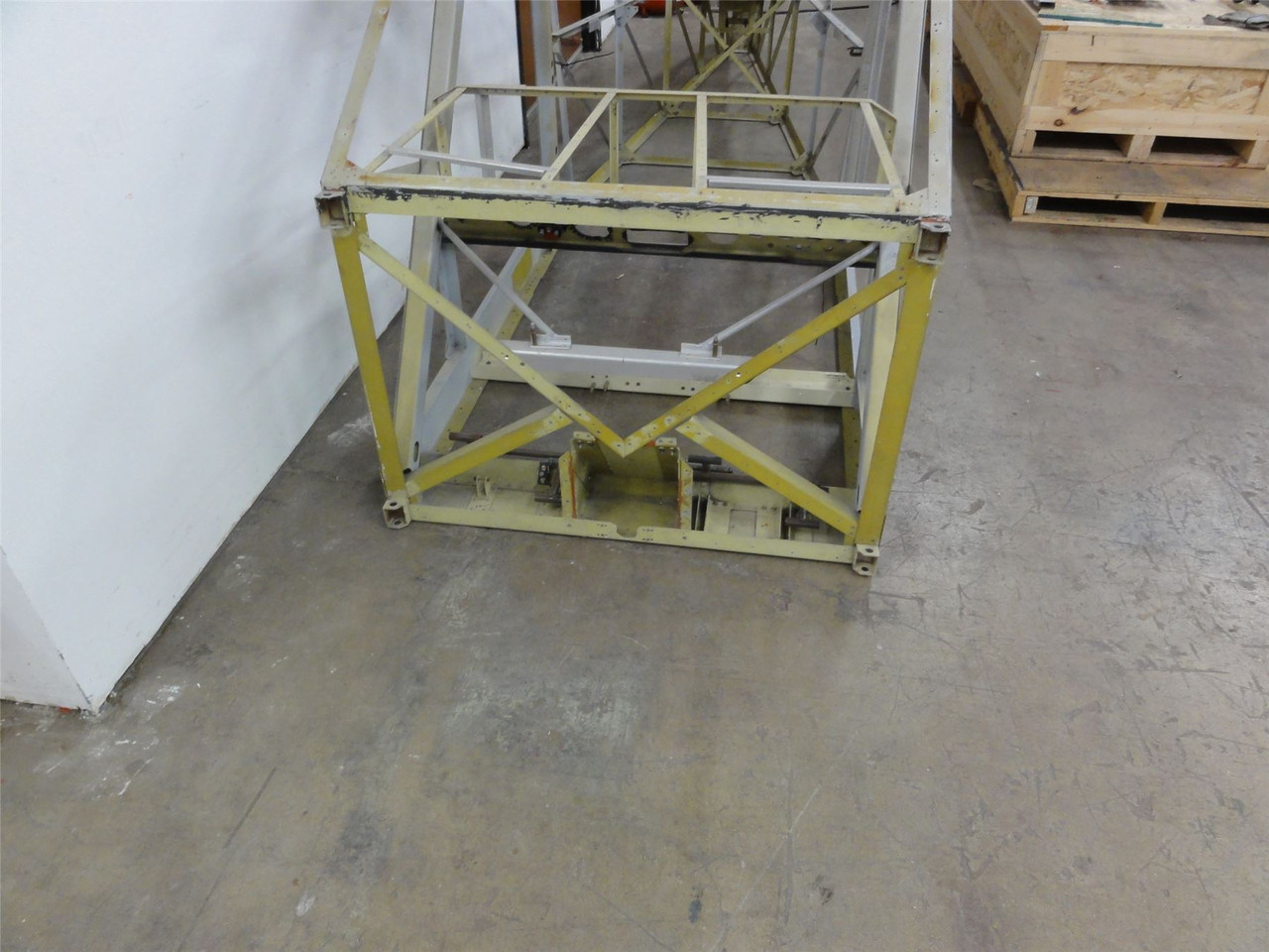 Bede BD-4B; BD-4B Fuselage parts w/Center Spar &Tail feathers