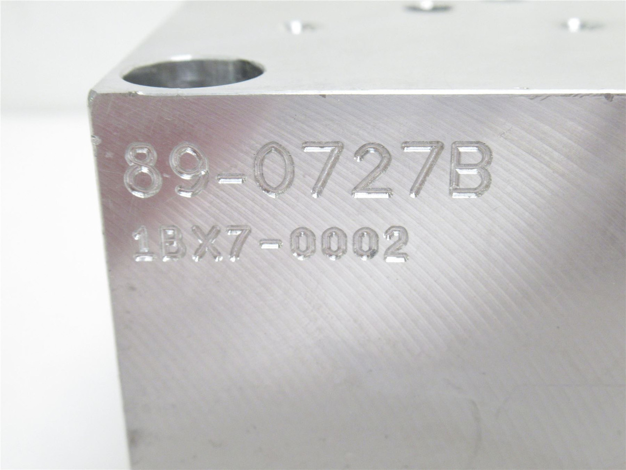 Iowa Fluid 89-0727B; Aluminum DCV Manifold Block