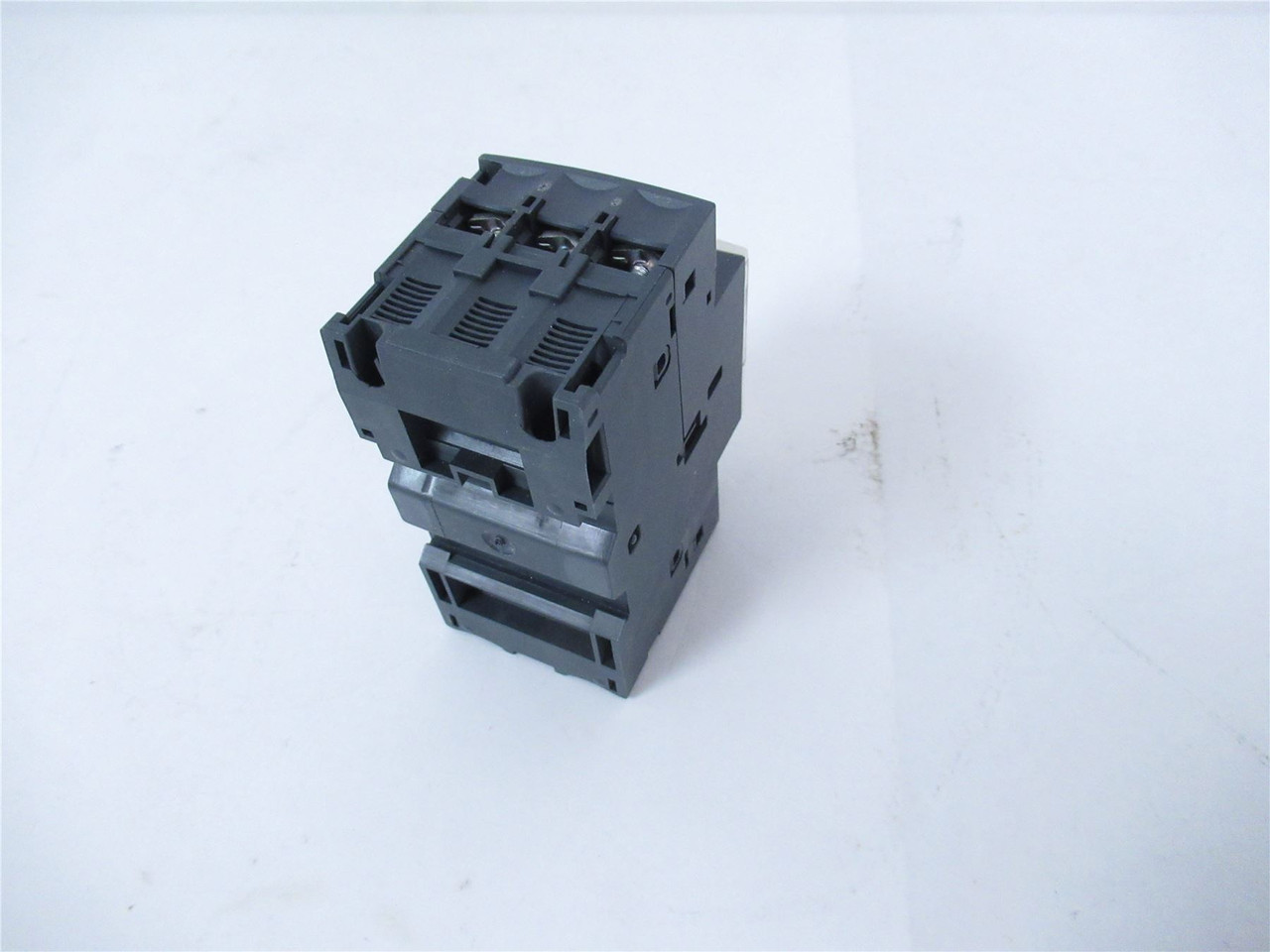 Schneider GV2 ME08; Manual Motor Starter 2.5- 4A