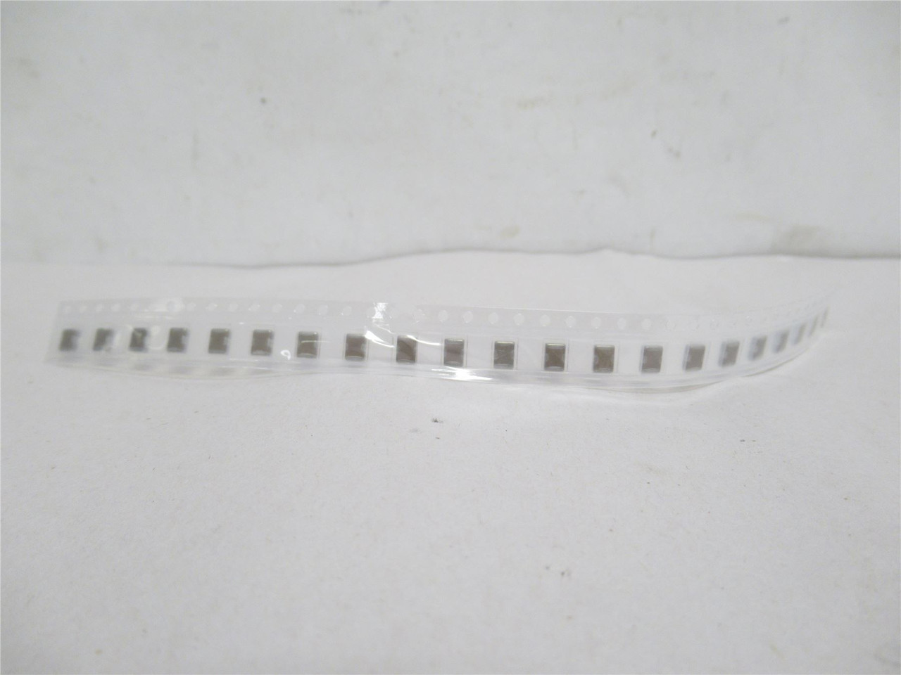 Johanson 101X43W474MV4E; Lot-20 Capacitors 100v 0.47uF 20%