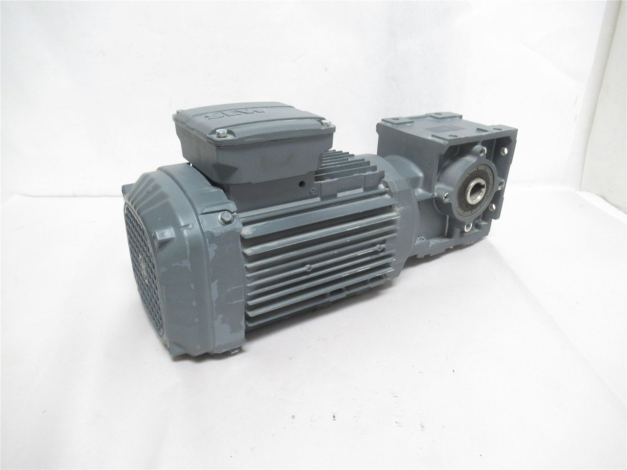 SEW WA30DRN80M4/TF/DH; AC Gearmotor 8.2:1 Ratio; 380-400V; 3PH