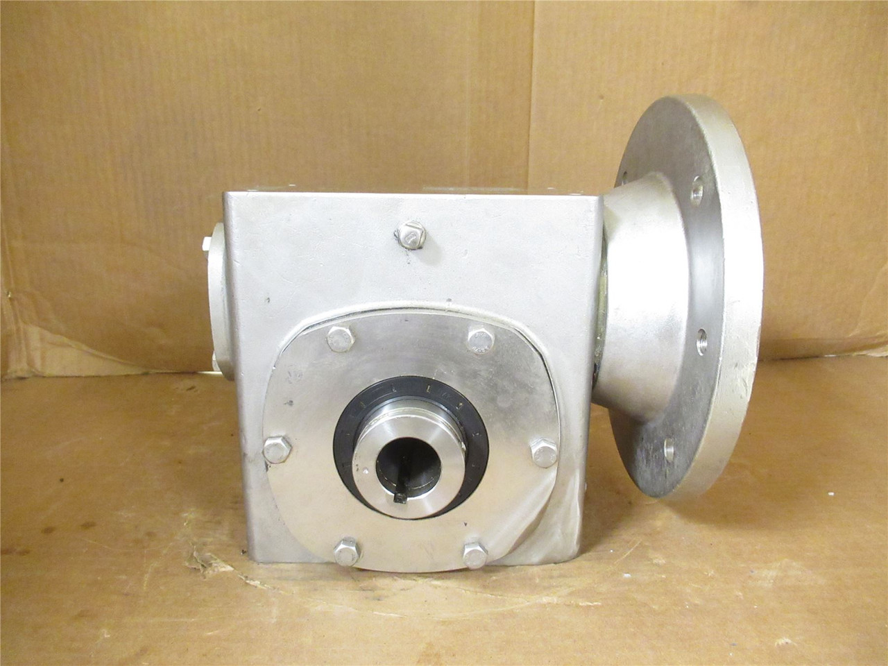Sterling 37.SDF6C123 ; Gear Reducer SS 10:1R Frame: 180TC