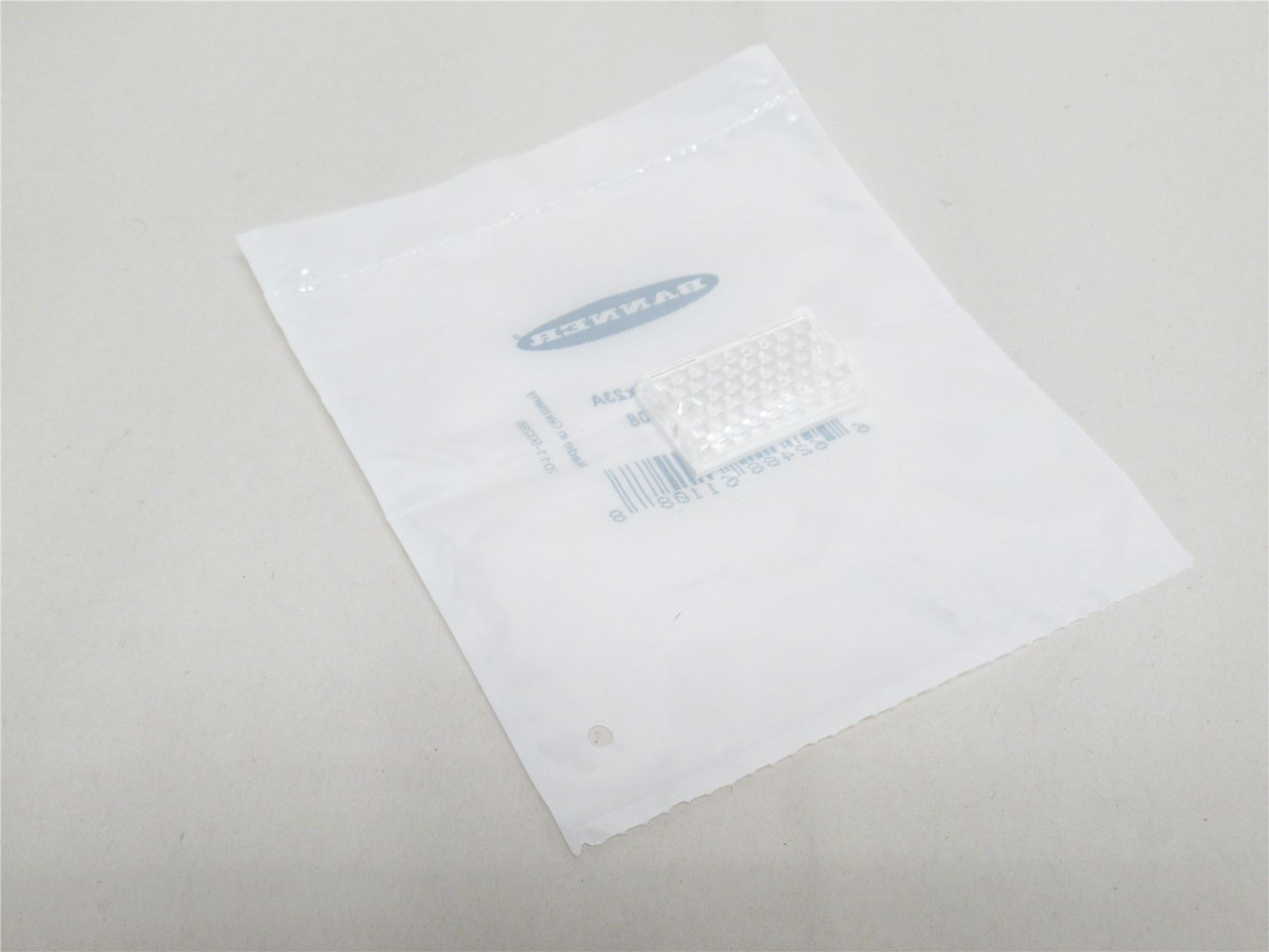 Banner 61108; Retroreflective Target 40mm x 23mm; Rectangular