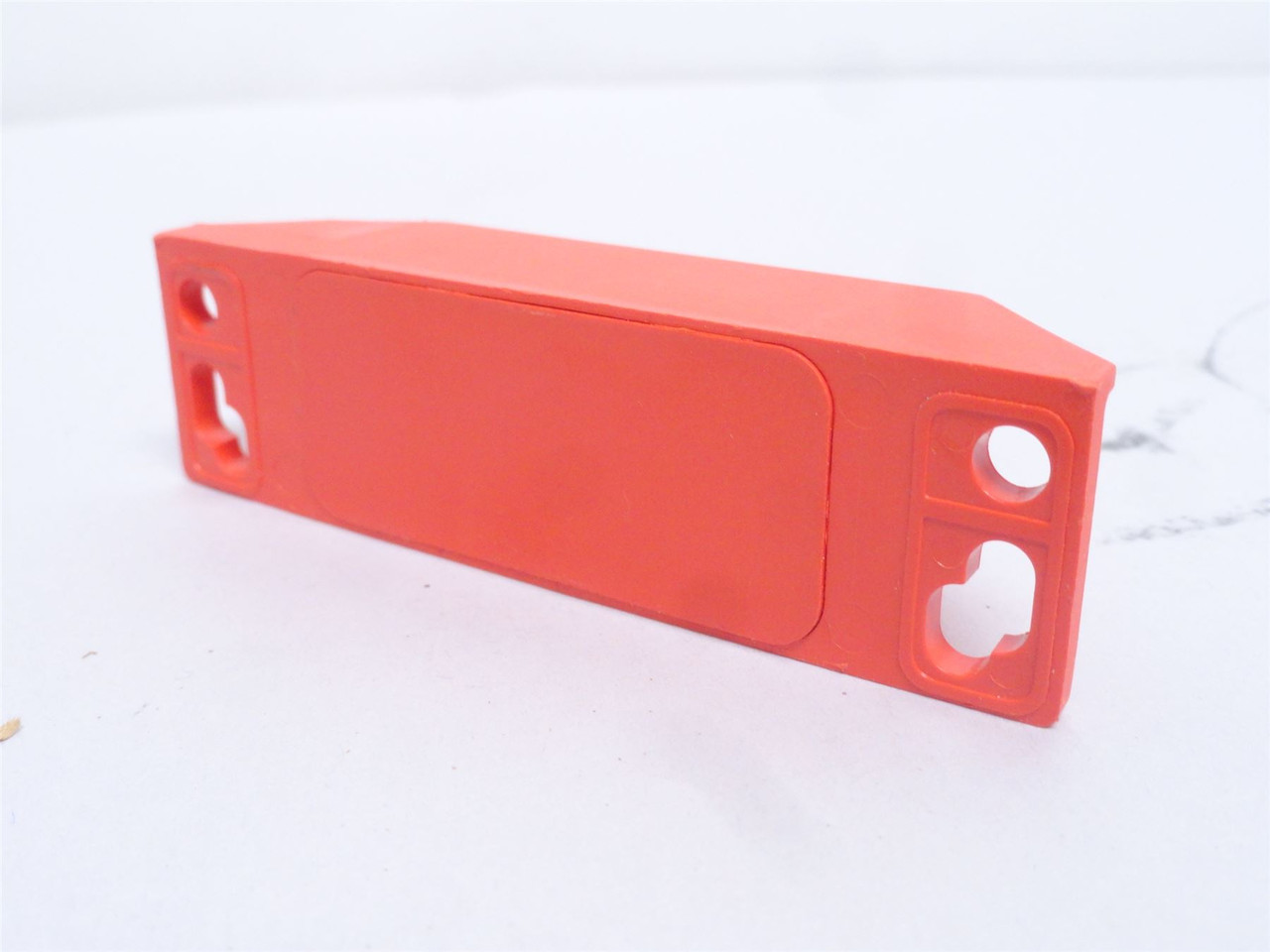 Allen-Bradley 440N-ZUPREC-A; Sensaguard Unique Coded Actuator