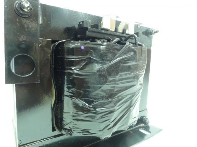 Eaton C5000K2A; Transformer 5000VA; Pri: 230x460V to Sec: 115V