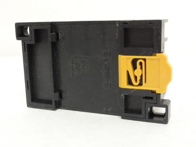 Allen-Bradley 700-HN139; Relay Socket; 10A; 240V; 14-Blade