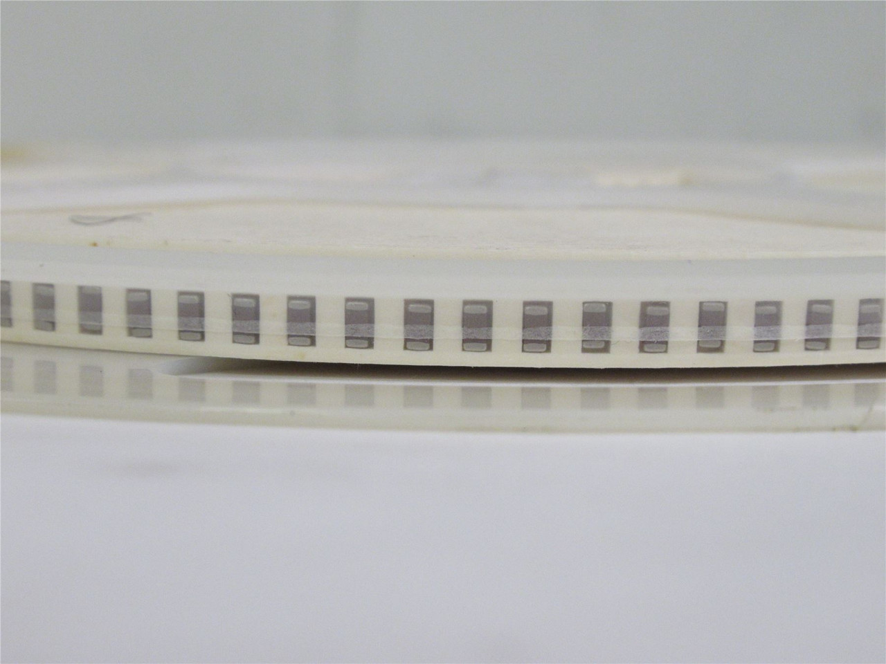 Venkel C1206COG500-471JNE; Lot-2800 SMD Capacitor; 470pF