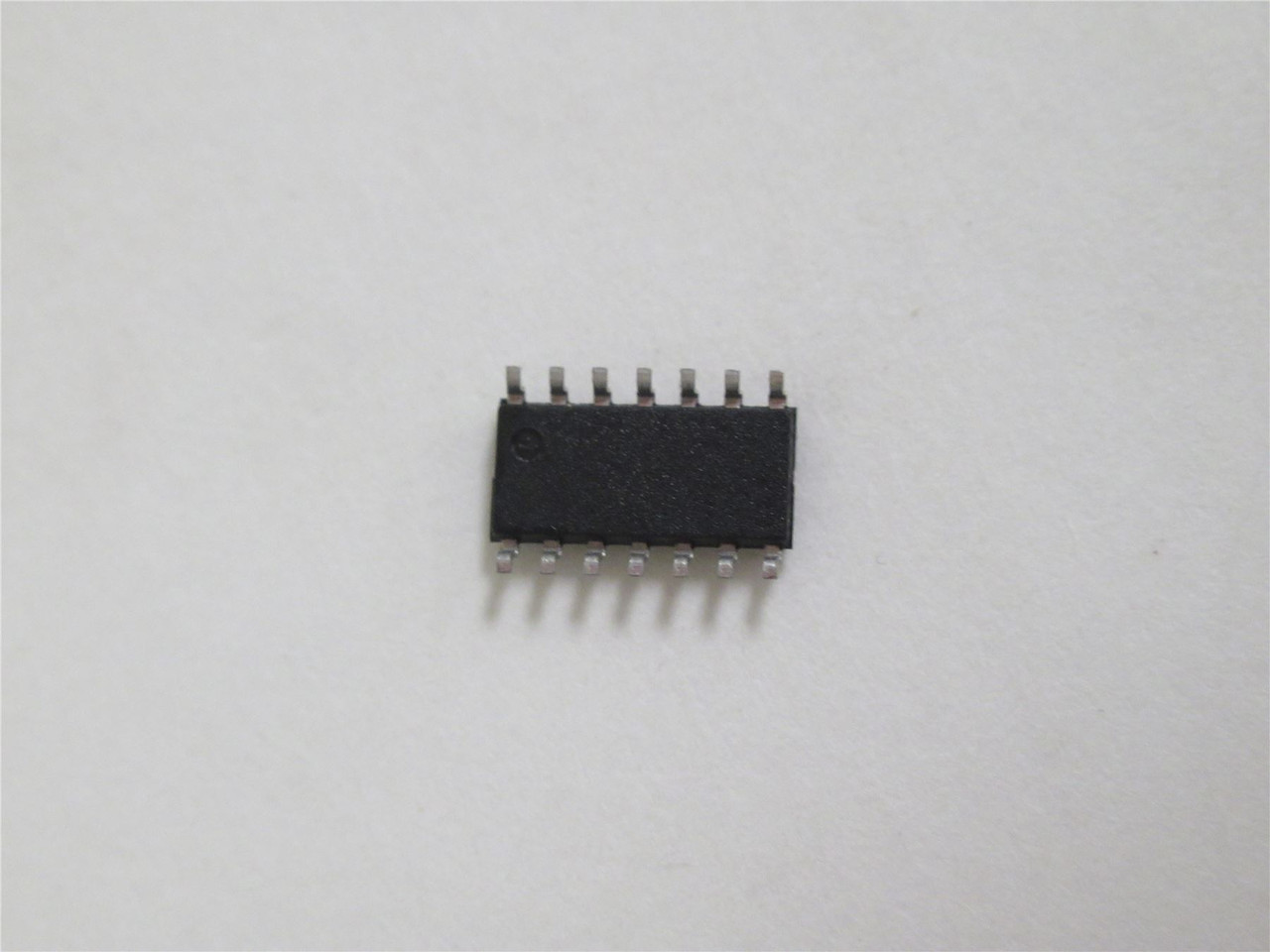 Motorola MC3403D; Lot-55 Operational Amplifiers; 3-36V