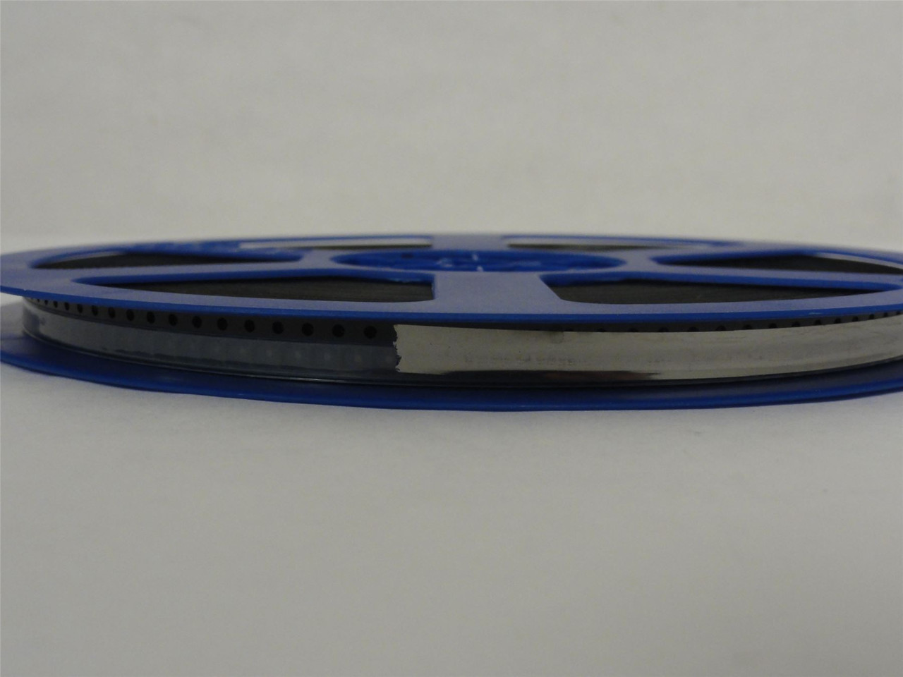 Onsemi MMBZ5248B; Lot-2700 Voltage Regulators; 18V 0.35W