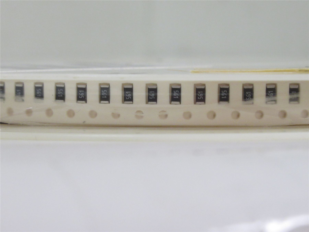 Vishay CRCW1206560RJNEA-4000; Lot-4000 Resistor 560ohm