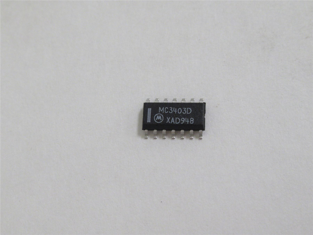 Onsemi MC3403D; Lot-40 Operational Amplifiers; 3-36V