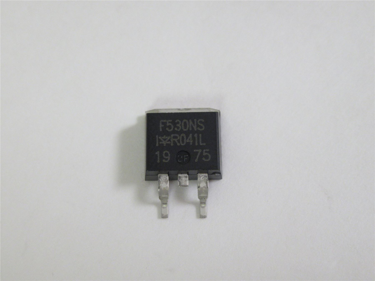 IR F530NS; Lot-27 Mosfet