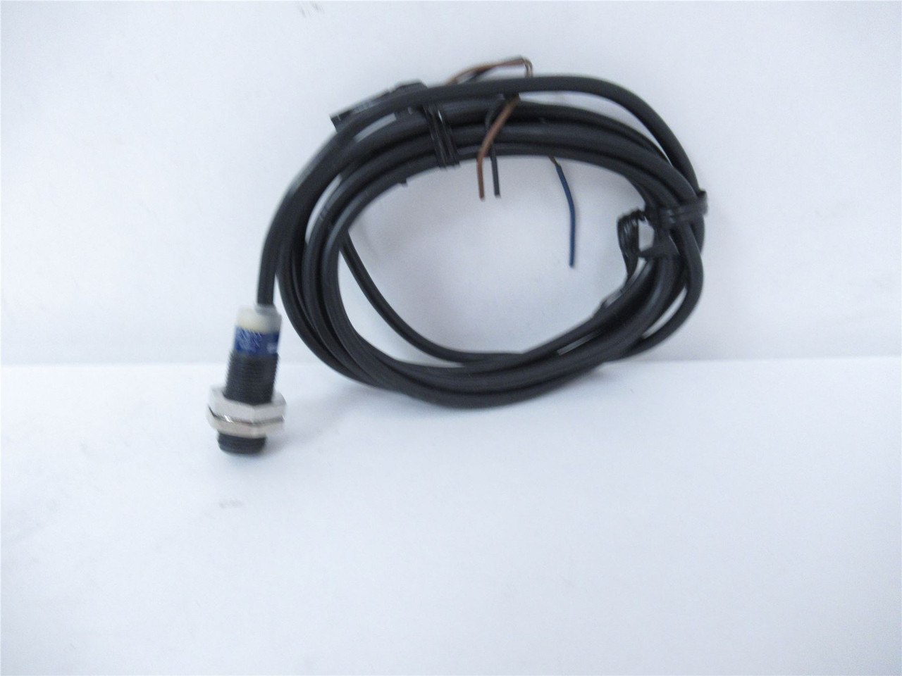 Telemecanique XS4P12PA340L1; Inductive Sensor 24 VDC 200 MA