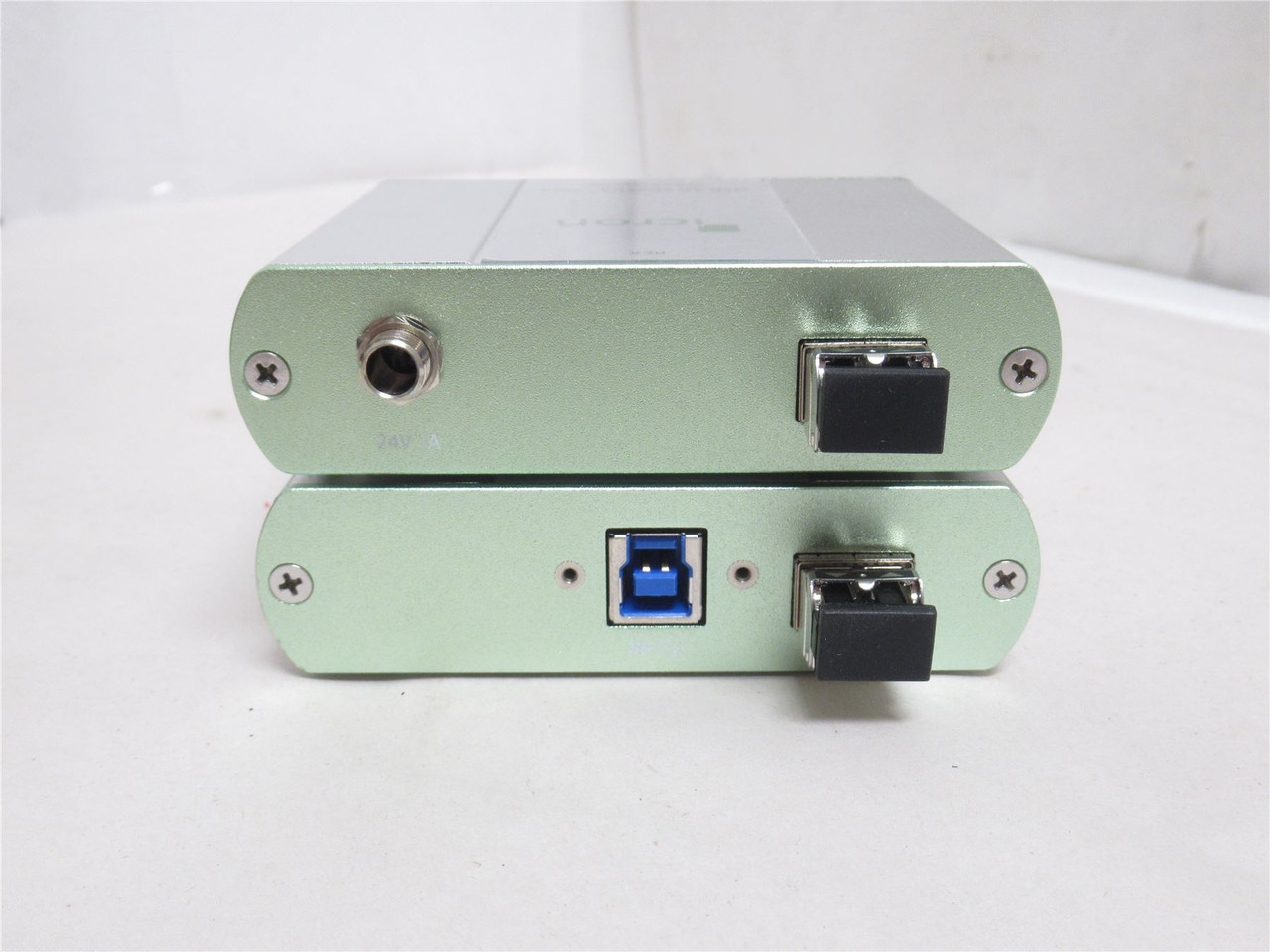 Icron IC3022-05-F01629; USB-3 Multimode Fiber Extender System