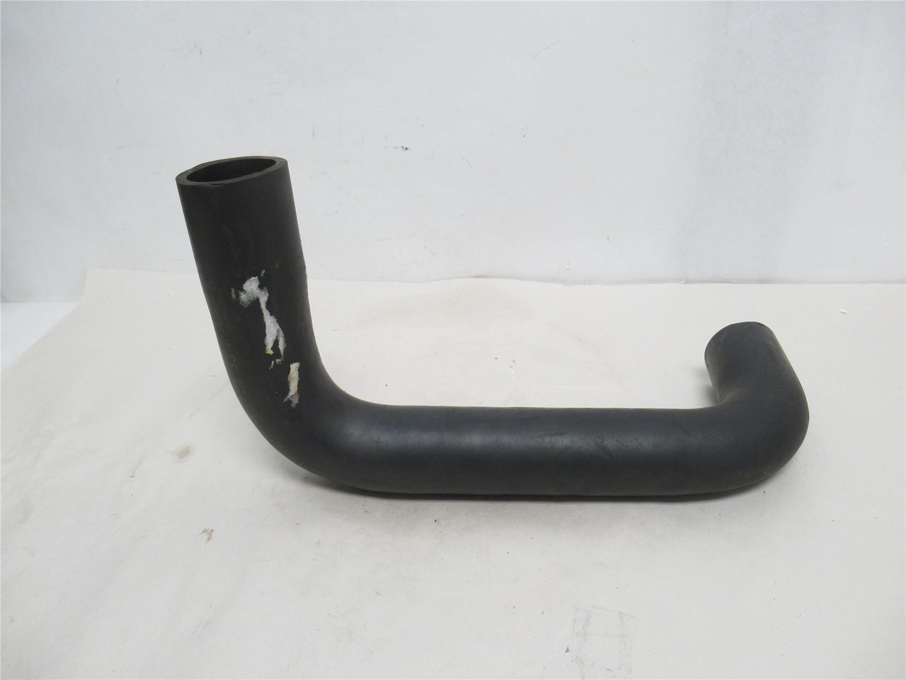 Combilift HPK00052; Deutz 2.9TD Molded Top Water Hose