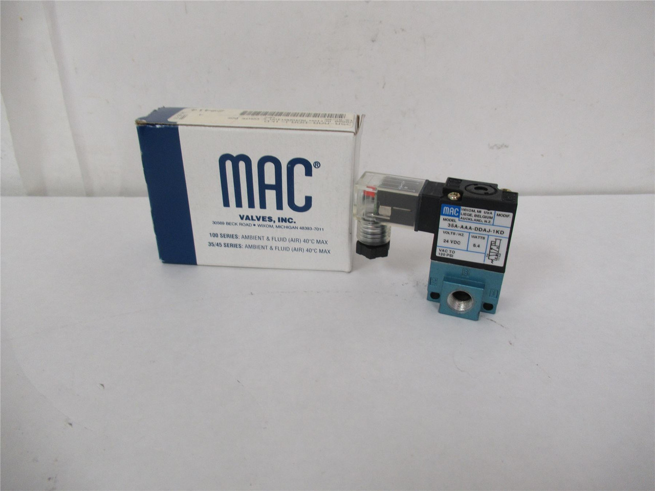 MAC 35A-AAA-DDAJ-1KD; Pneumatic Valve 3-Way 1/8" NPTF 24 VDC