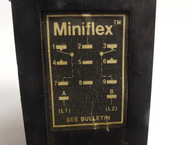 Miniflex DA1616A301; Timer; 120V 10A